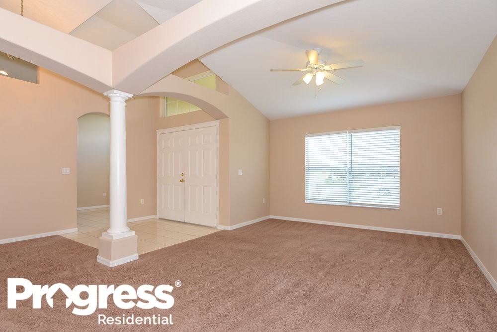4518 Pointe O Woods Dr - Photo 3 of 19