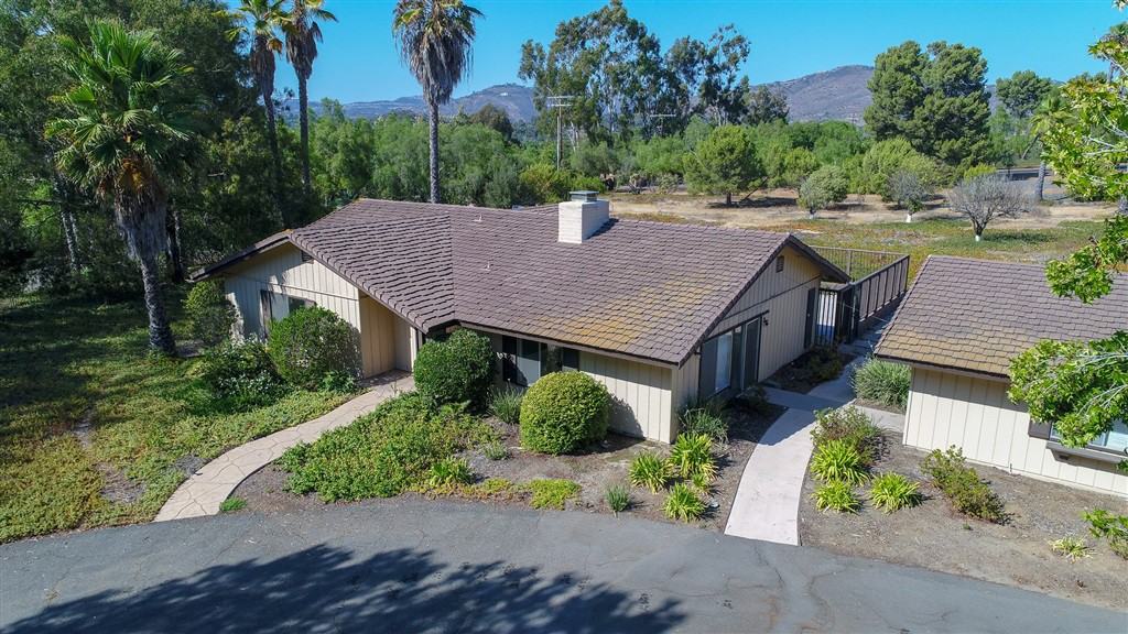 6923 La Valle Plateada - Photo 2 of 18