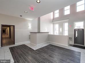 301 East North Avenue - Photo 3 of 18