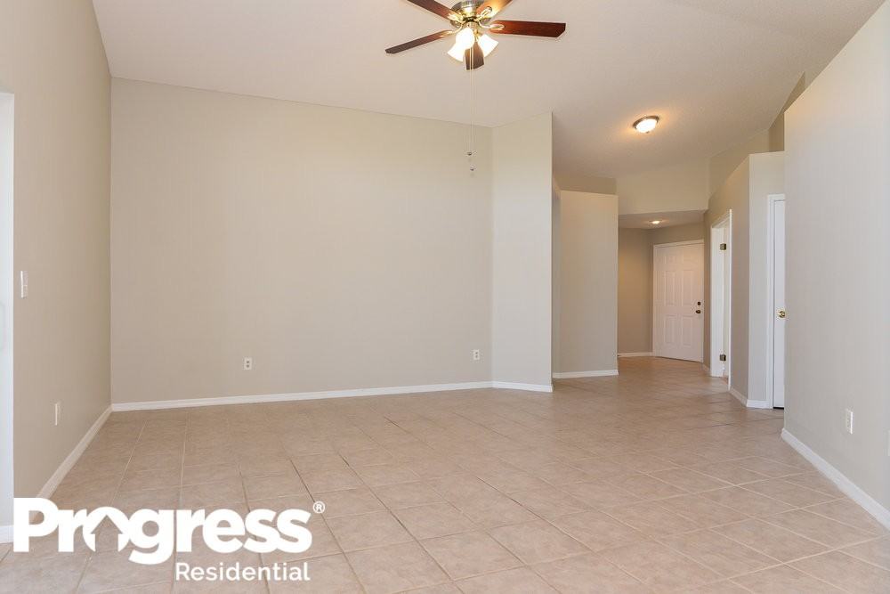 1741 Tinker Dr - Photo 3 of 14