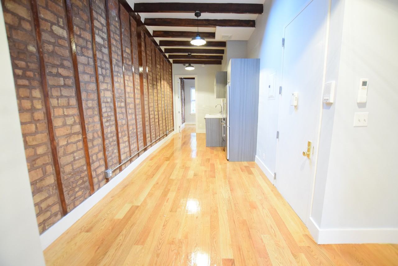 31 Montrose Avenue #uy