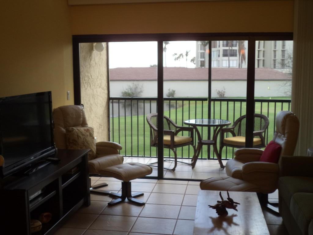 2400 S Ocean Dr #1123