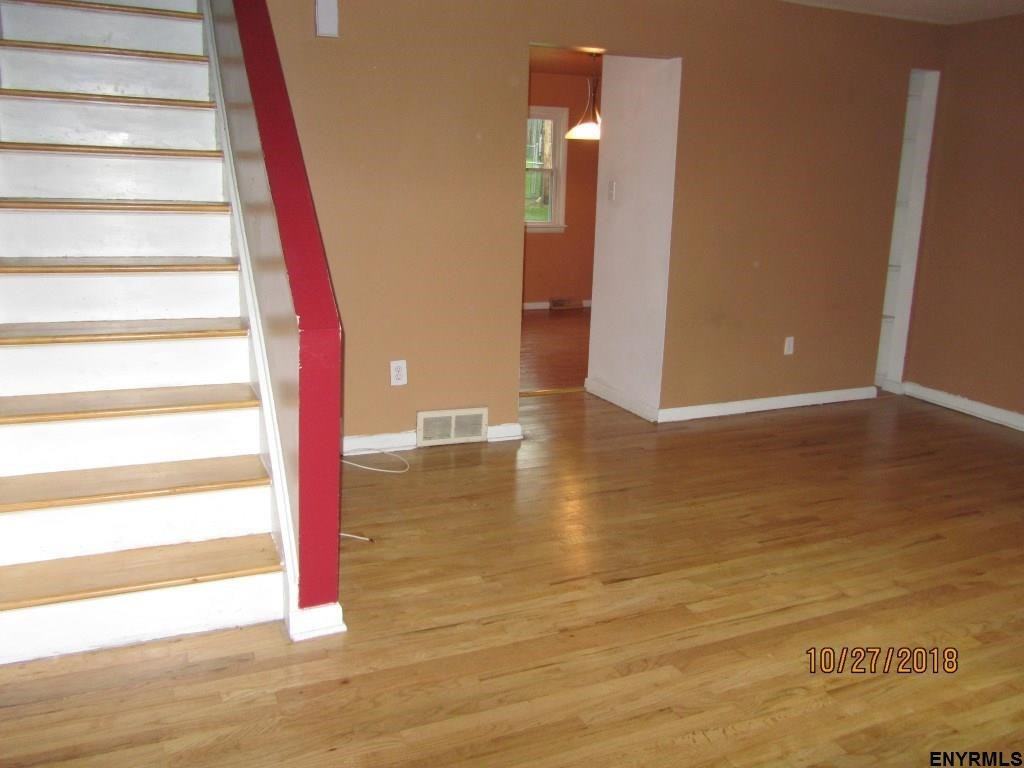125 Mt Hope Dr - Photo 3 of 25