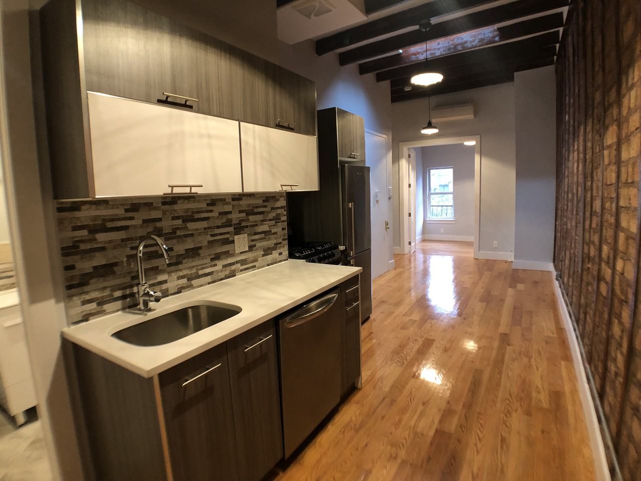 31 Montrose Avenue #zk