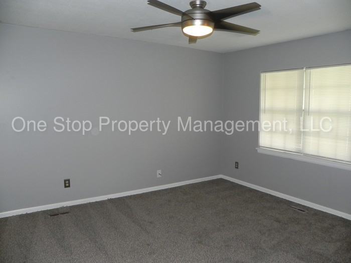 16718 East 35th St S - Photo 2 of 25
