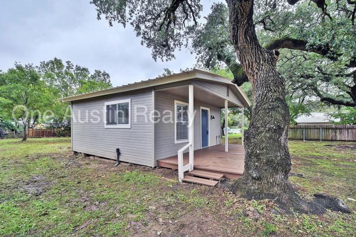 620 FM 243 #B - Photo 2 of 7