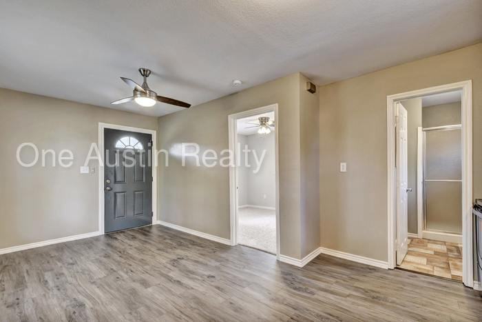 620 FM 243 #B - Photo 3 of 7