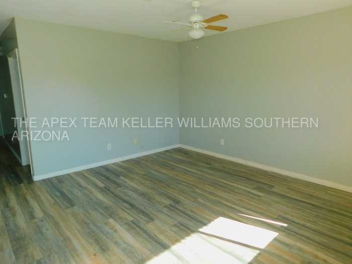 1412 W St Clair St - Photo 3 of 17