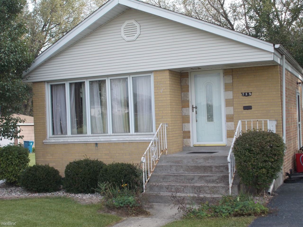 739 Chicago Rd - Photo 3 of 3