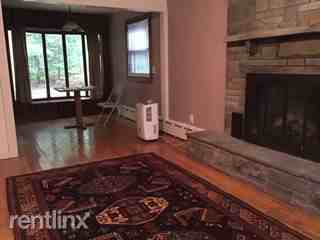 467 Ringwood Rd - Photo 3 of 4