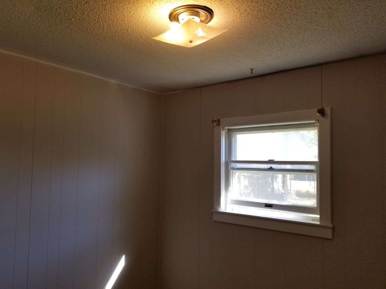 4066 Nottingham Dr - Photo 3 of 7