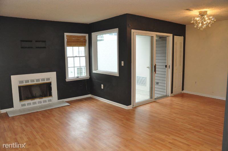 926 Edpas Rd - Photo 2 of 10
