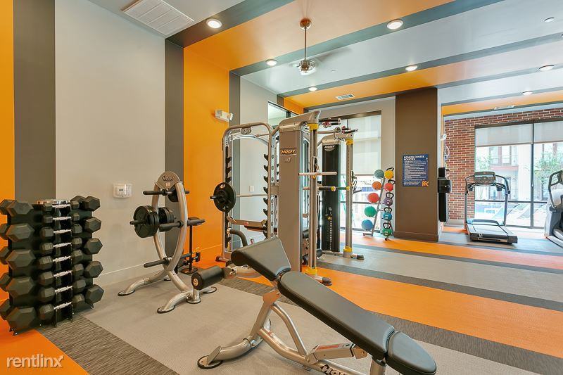 2406 Sunset Blvd - Photo 2 of 14