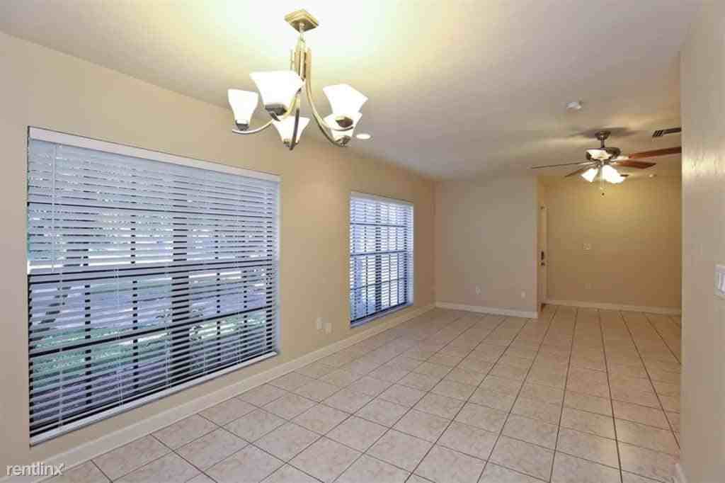 9140 SW 178th Terrace - Photo 2 of 18