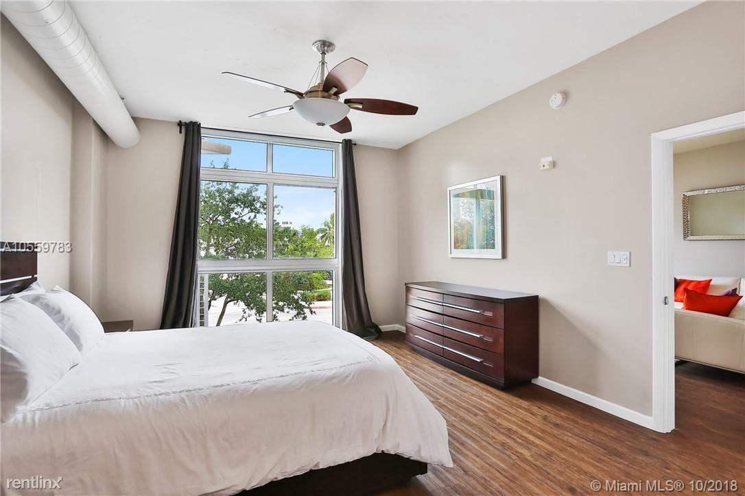 2001 Meridian Ave - Photo 2 of 24