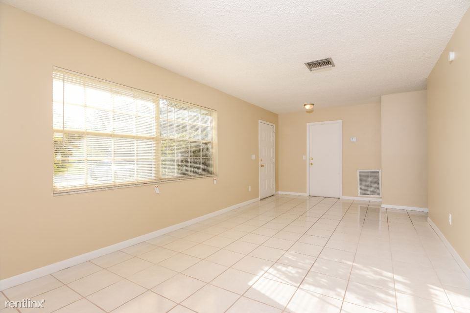 14502 Mainland Greens Pl - Photo 2 of 16