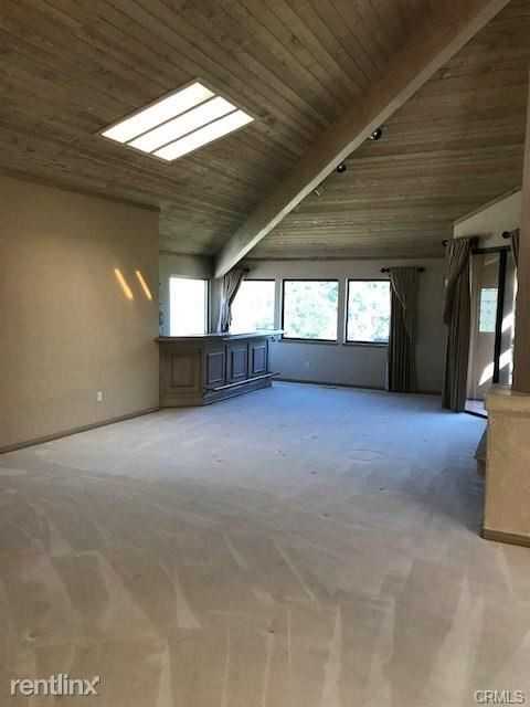 12 Cherry Hills Ln - Photo 2 of 19