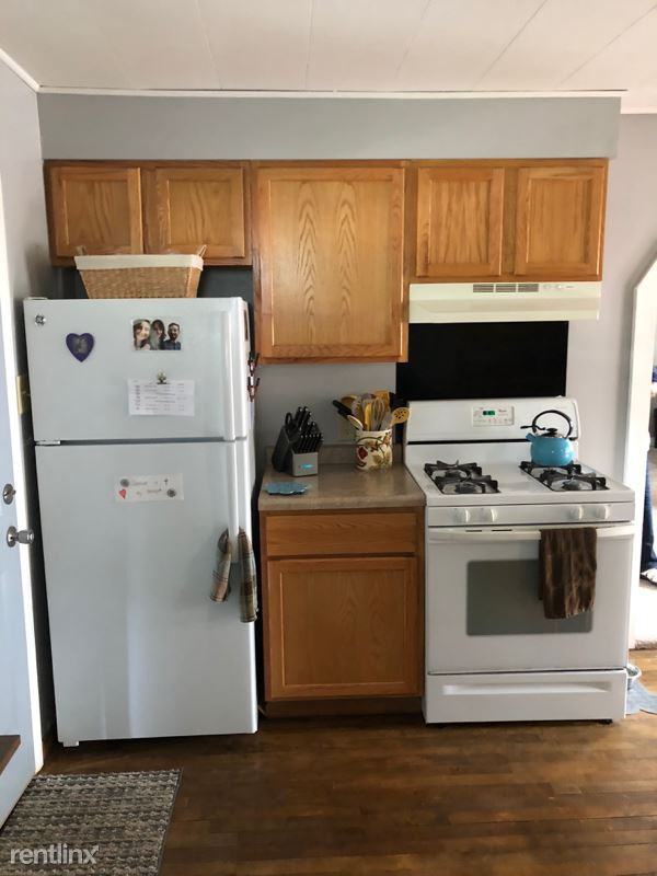 509 Hodag Park Dr - Photo 3 of 15