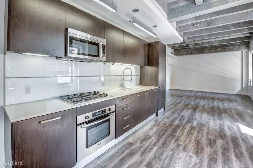 5888 Westheimer Rd - Photo 2 of 8