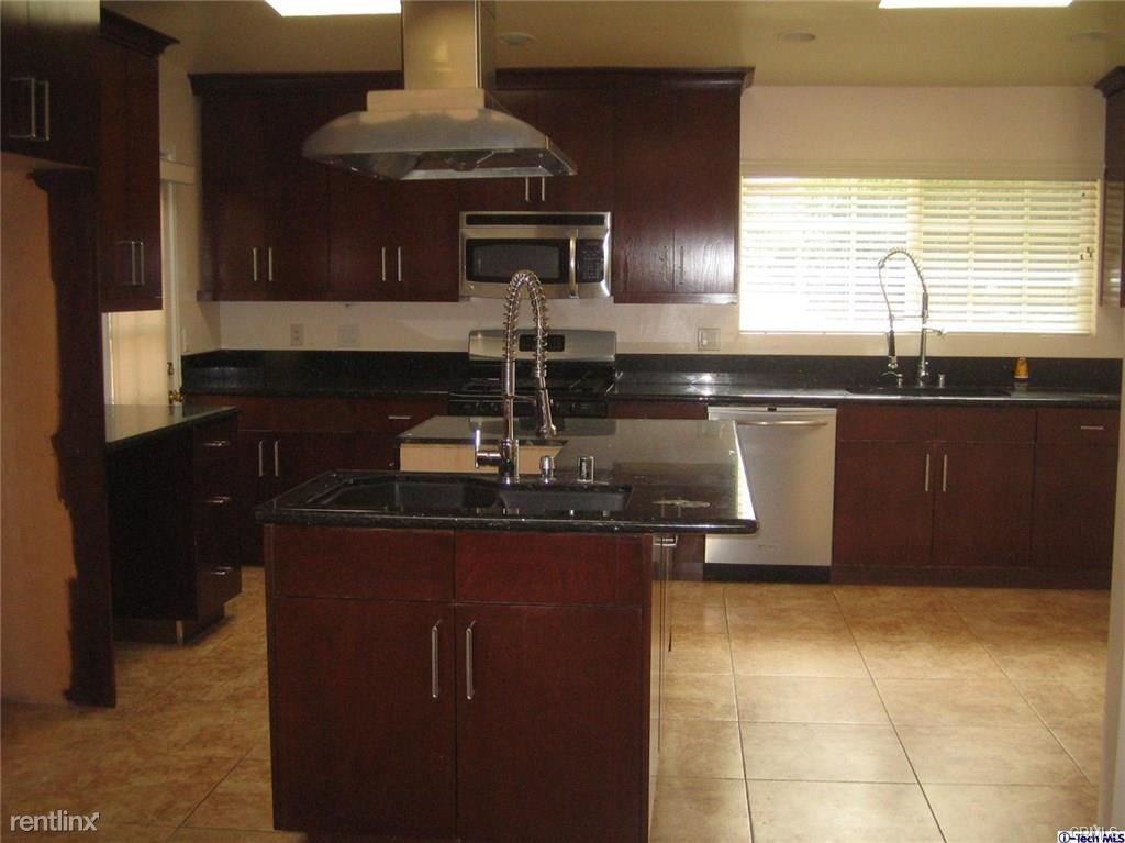 5325 La Forest Dr - Photo 2 of 13