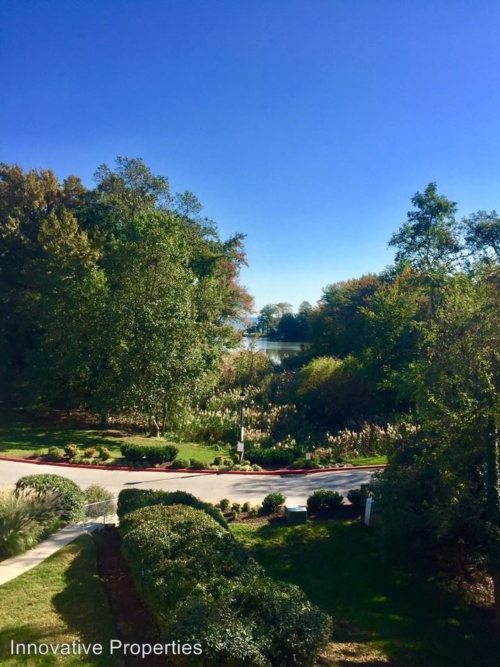 Lake Heron Condominiums Lake Heron & Pinemont Place - Photo 3 of 27