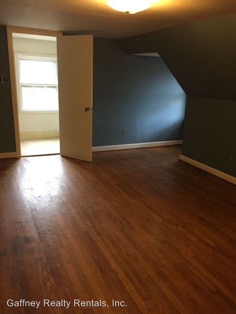 211 Indian Hill St - Photo 2 of 20