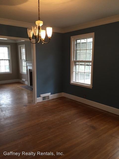 211 Indian Hill St - Photo 3 of 20