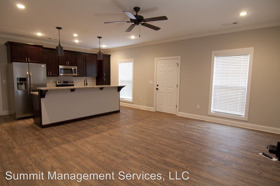 212 Park West Loop - Photo 3 of 14