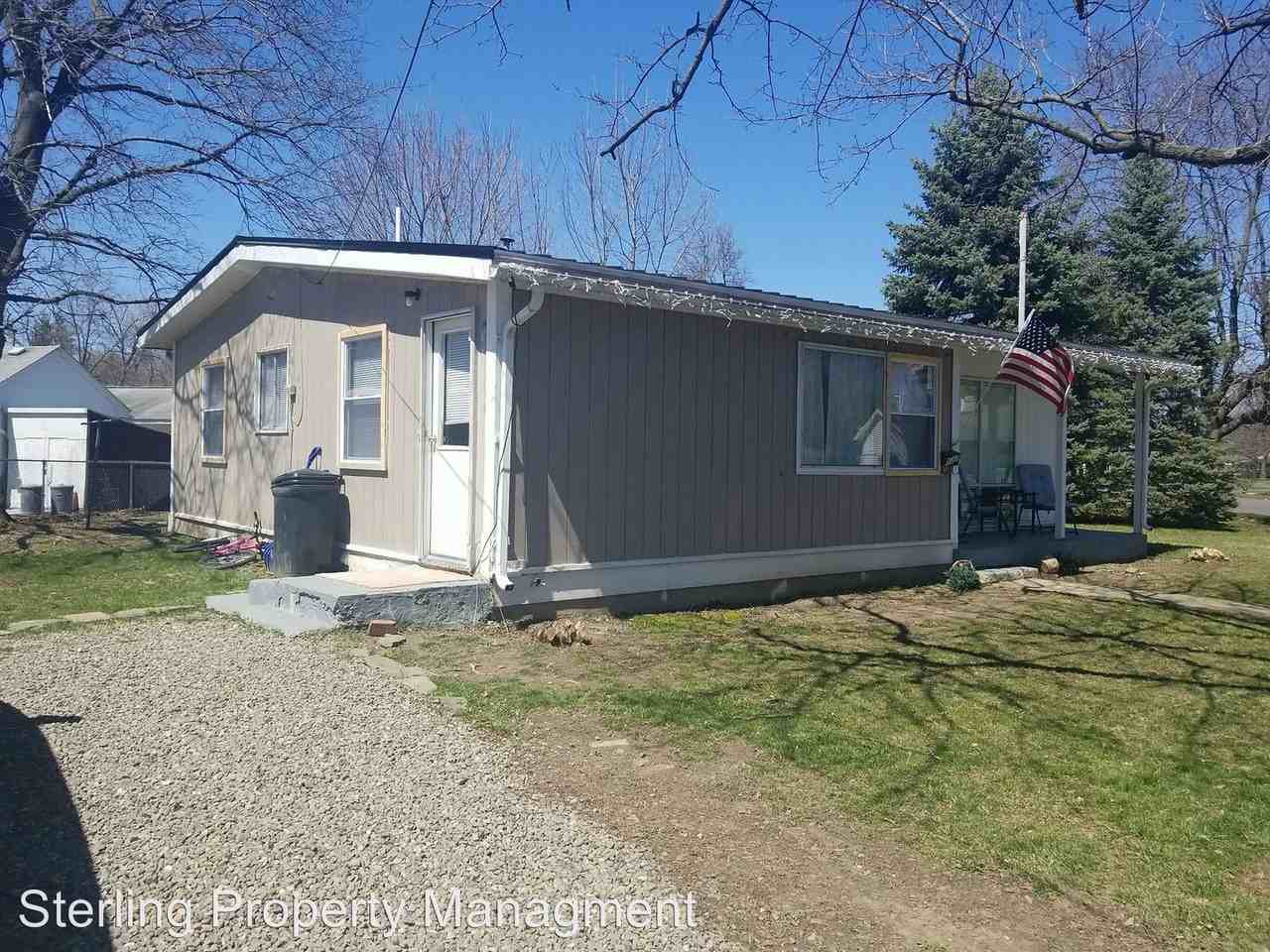 137 Matthew Cir - Photo 3 of 17