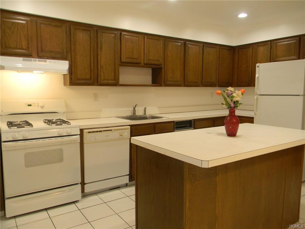 56 Milford Ln - Photo 3 of 16