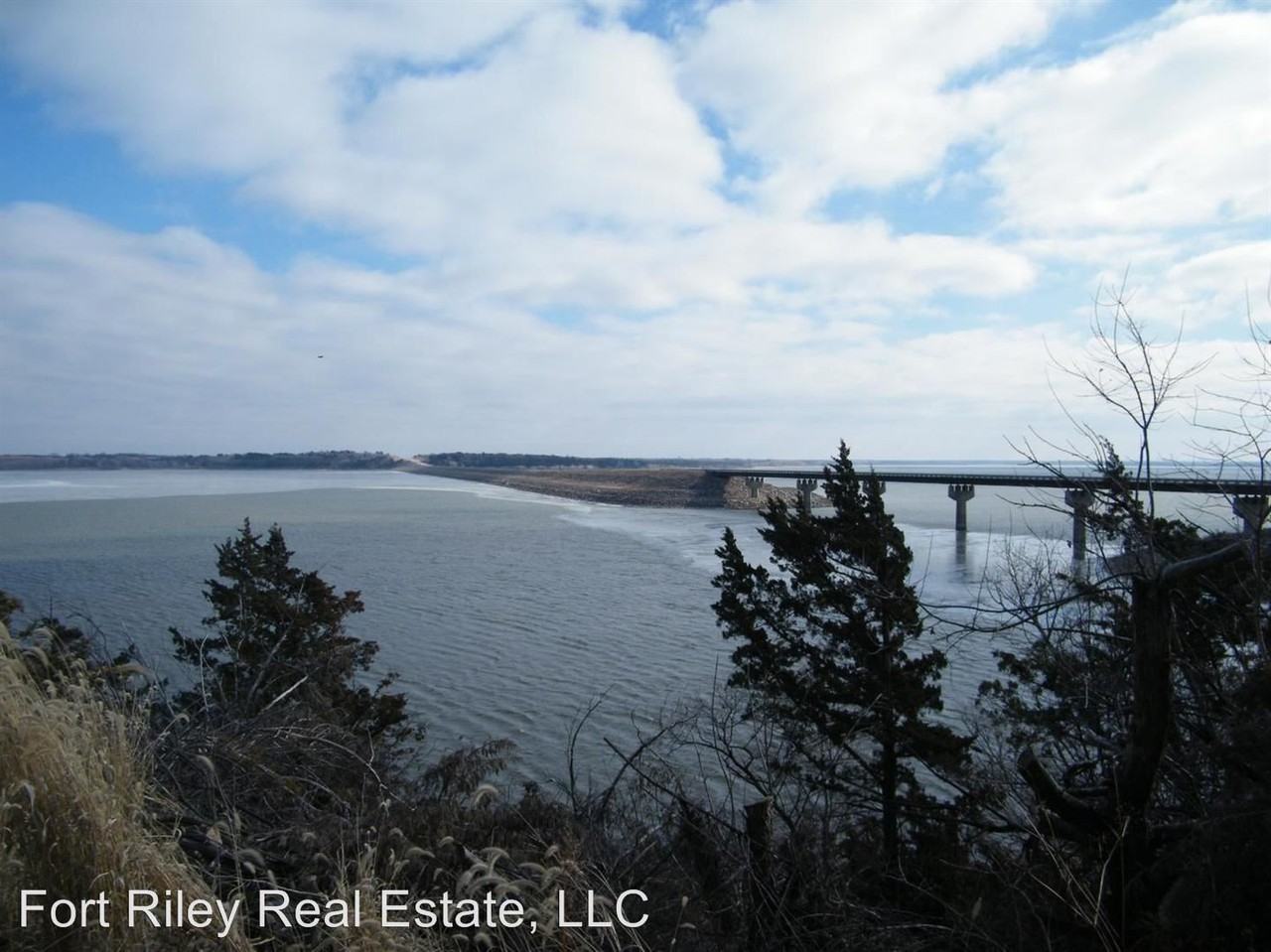 610 Birch St - Photo 2 of 32