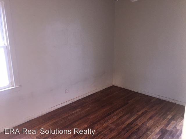 1941 Republic Ave - Photo 3 of 10