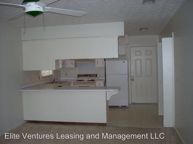 9 Montclair Ct - Photo 2 of 12