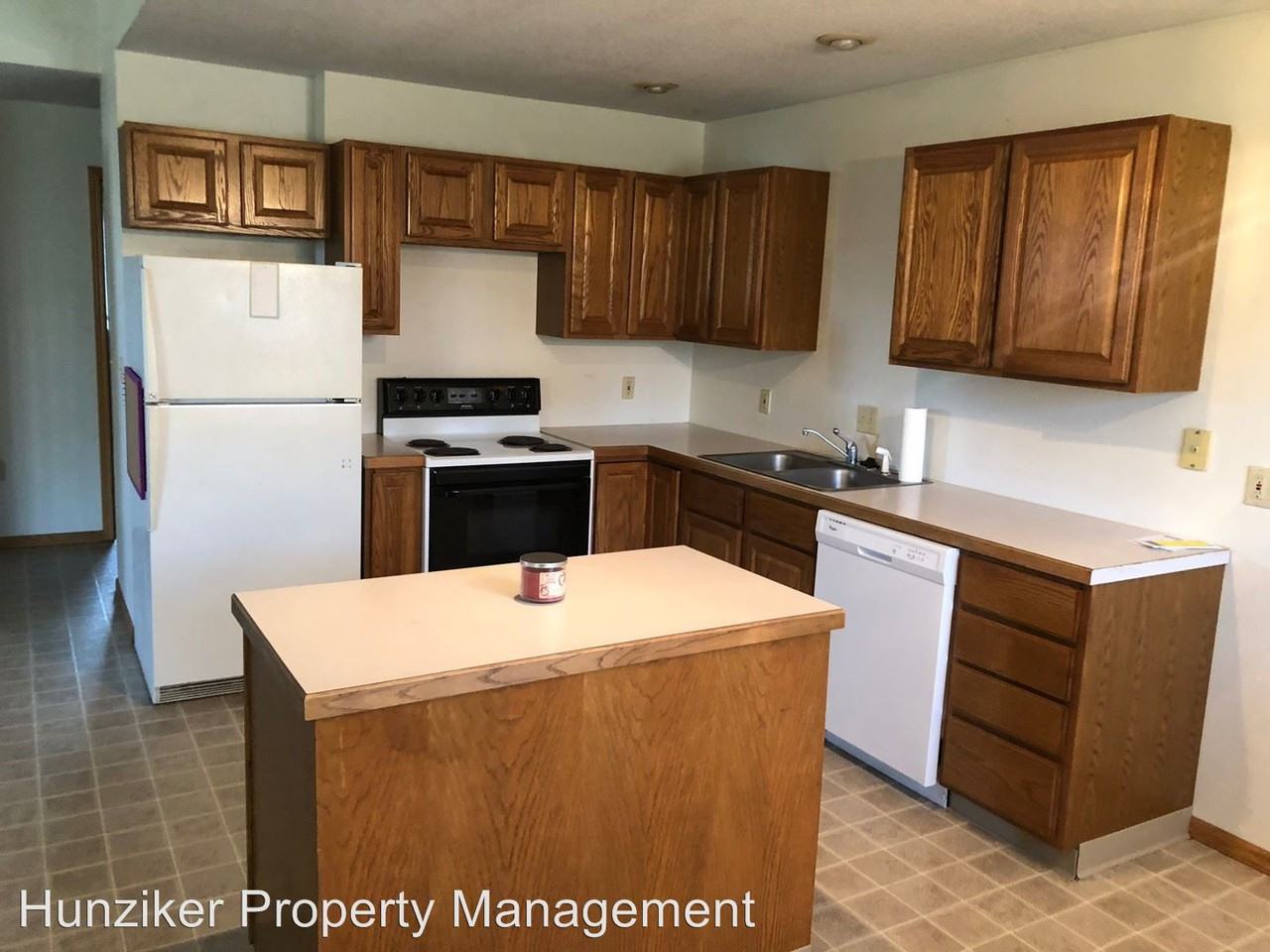 1252 S G Ave - Photo 2 of 5