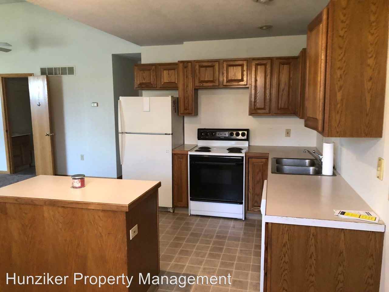 1252 S G Ave - Photo 3 of 5