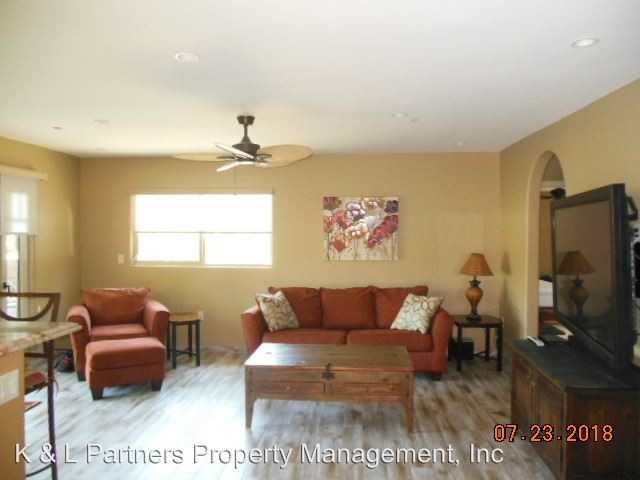 1511 Lucky St - Photo 3 of 13