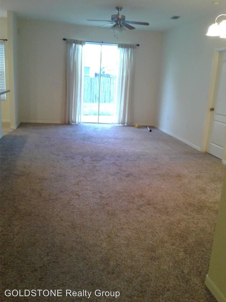 24435 Breezy Oak Ct - Photo 3 of 13