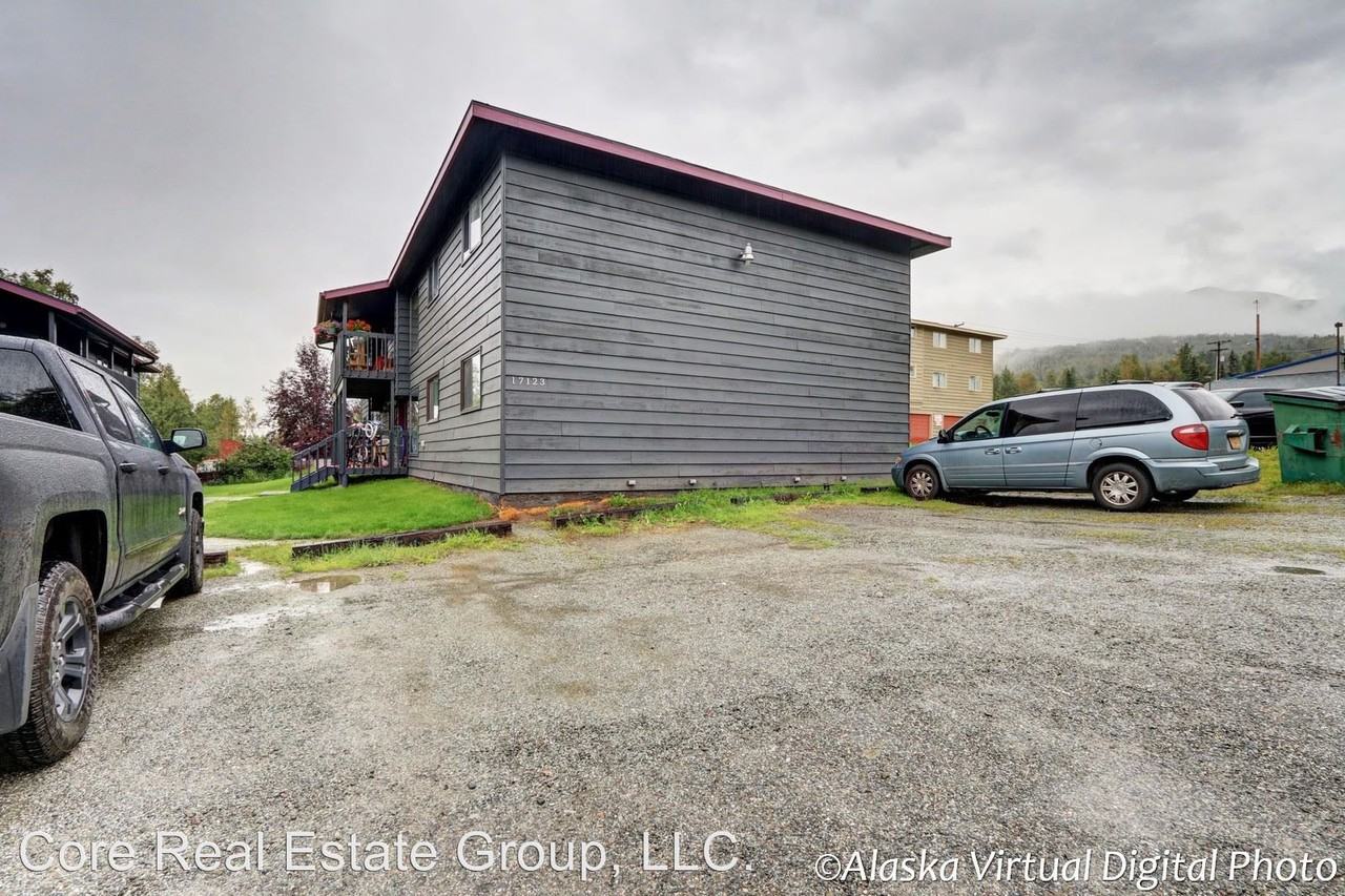 17123 Coronado St #1 - Photo 3 of 21
