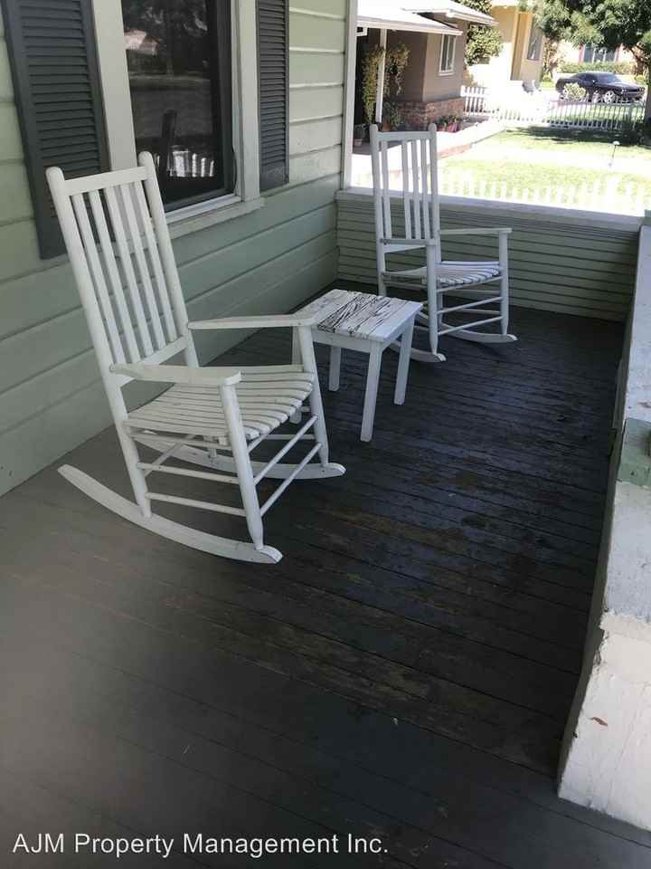 1221 P St - Photo 2 of 10