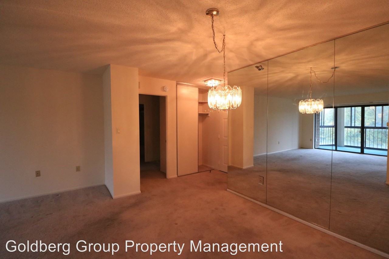 15107 Interlachen Dr #2-521 - Photo 3 of 35