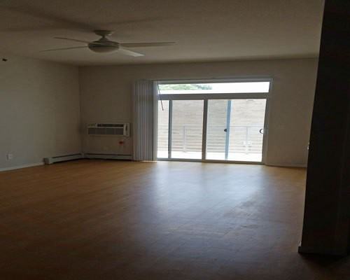 609 1st  St SW - Photo 3 of 5