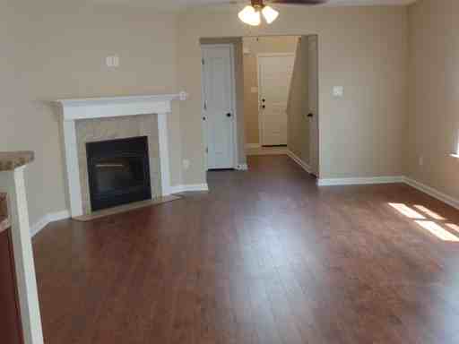 10216 Sterling Ridge Dr - Photo 2 of 7