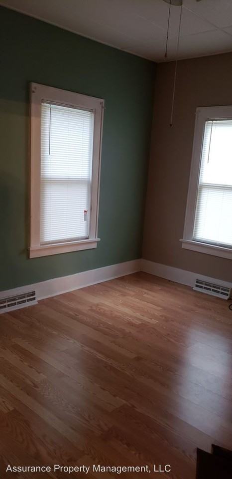 1420 W Franklin St - Photo 2 of 7