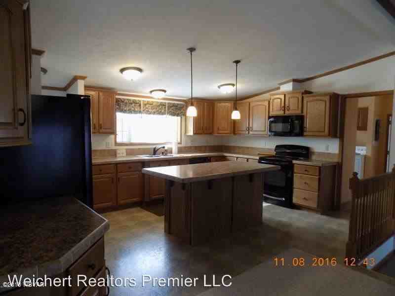 1262 Alvira Rd - Photo 3 of 10