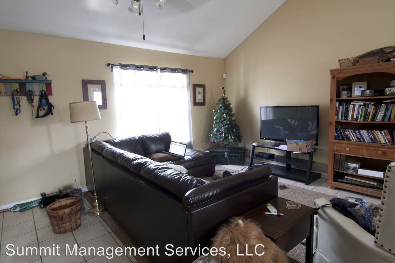 1101 Morgan Cove - Photo 3 of 7