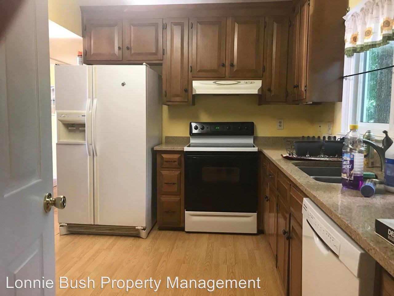 3 Hillard Cir - Photo 3 of 11