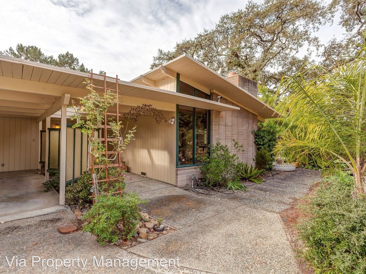 27 Avalon Ct - Photo 2 of 18