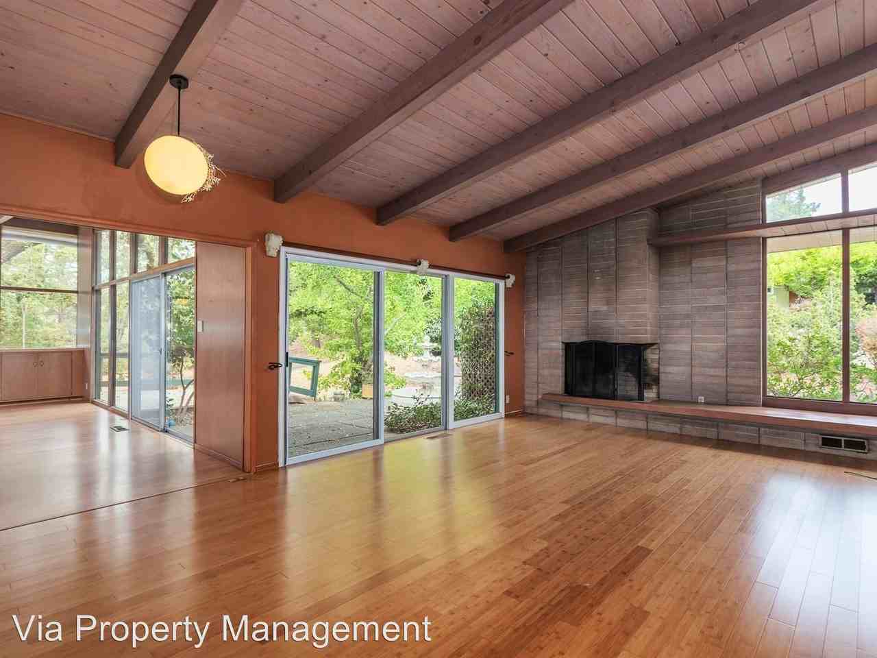 27 Avalon Ct - Photo 3 of 18