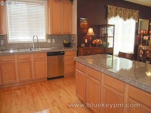 11006 NW 36th Ave - Photo 2 of 12