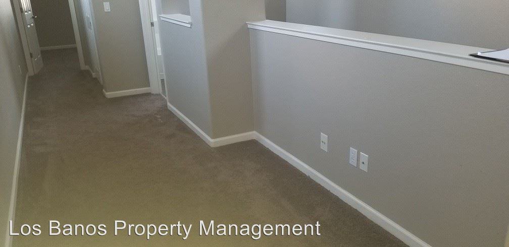 914 Castellona Dr - Photo 2 of 5